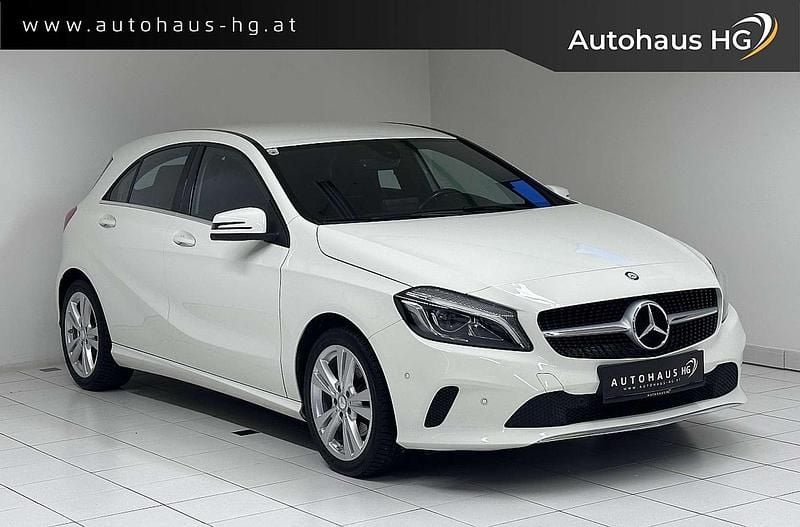 Weiß Gebraucht 2015 Mercedes A180 Limousine | € 14.490 (Etwas zu teuer) - Bild 1/4