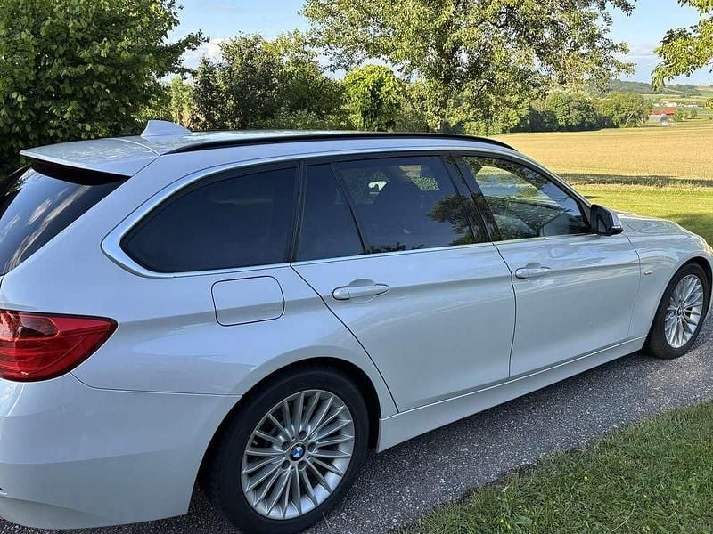 Gebraucht BMW 320 184 PS (135 kW) 2014 Kombi