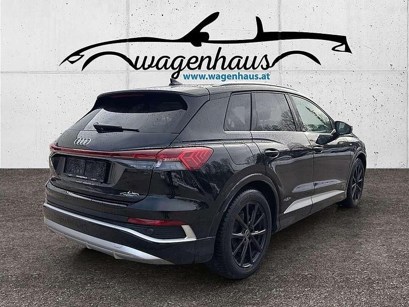 Gebraucht Audi Q4 e-tron S-Line 150 kW (204 PS) 2023 Schwarz SUV