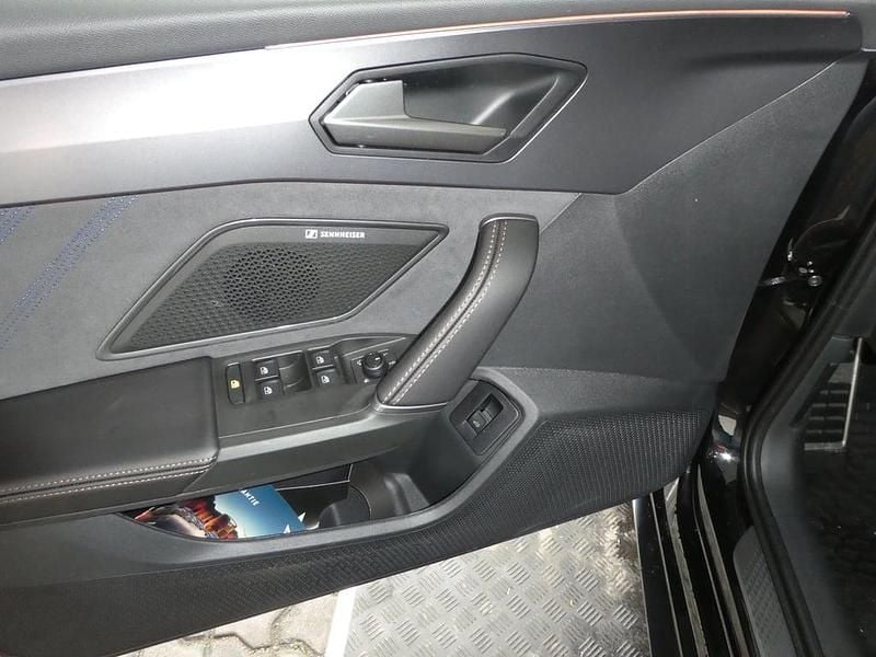 Neu Cupra Leon 204 PS (150 kW) 2026 Schwarz  metallic Kombi