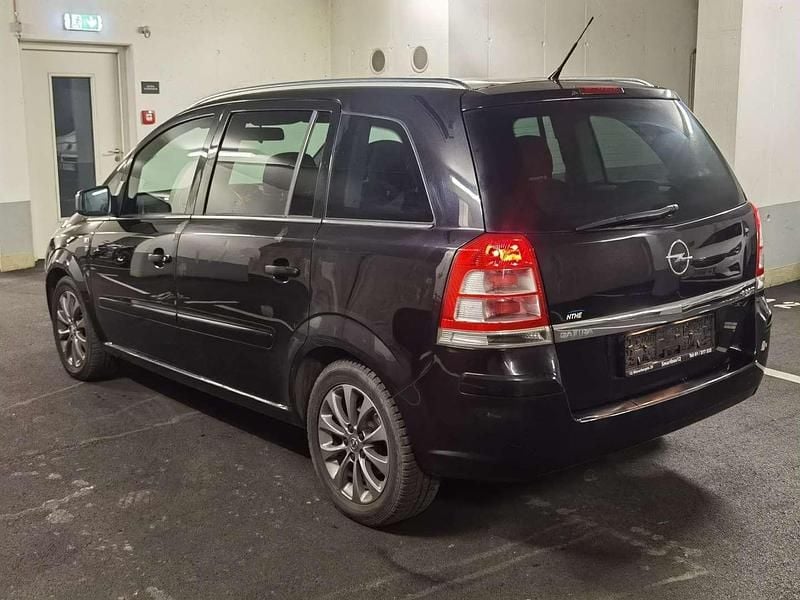 Gebraucht Opel Zafira 110 PS (80 kW) 2010 Van / Kleinbus