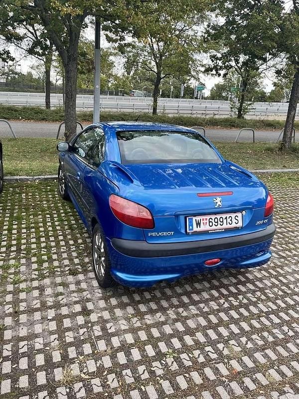 Gebraucht Peugeot 206 CC 109 PS (80 kW) 2002 Cabrio