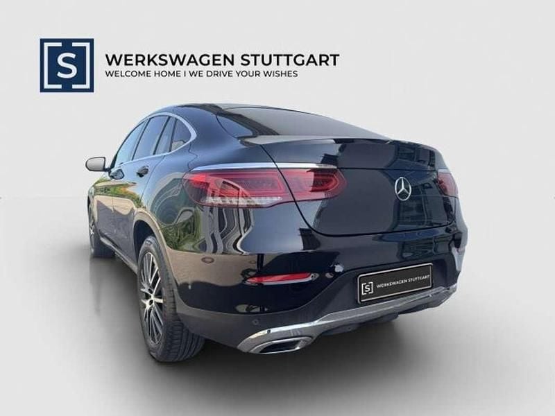 Gebraucht Mercedes GLC300 258 PS (189 kW) 2023 Schwarz Coupé