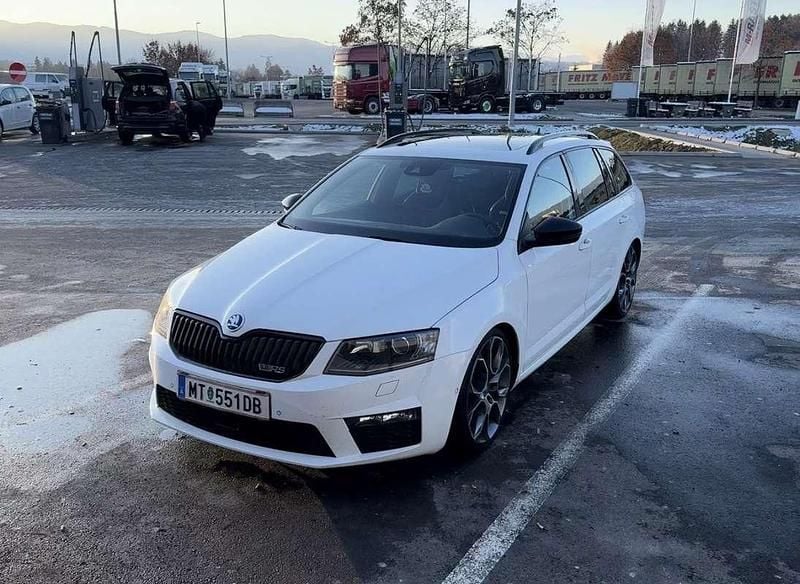 Gebraucht Skoda Octavia RS 184 PS (135 kW) 2016 Weiß Kleinwagen
