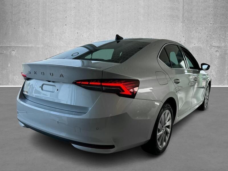 Gebraucht 2024 Skoda Octavia 1.5 Benzin 150 cars.hp (€ 39.177) 6844