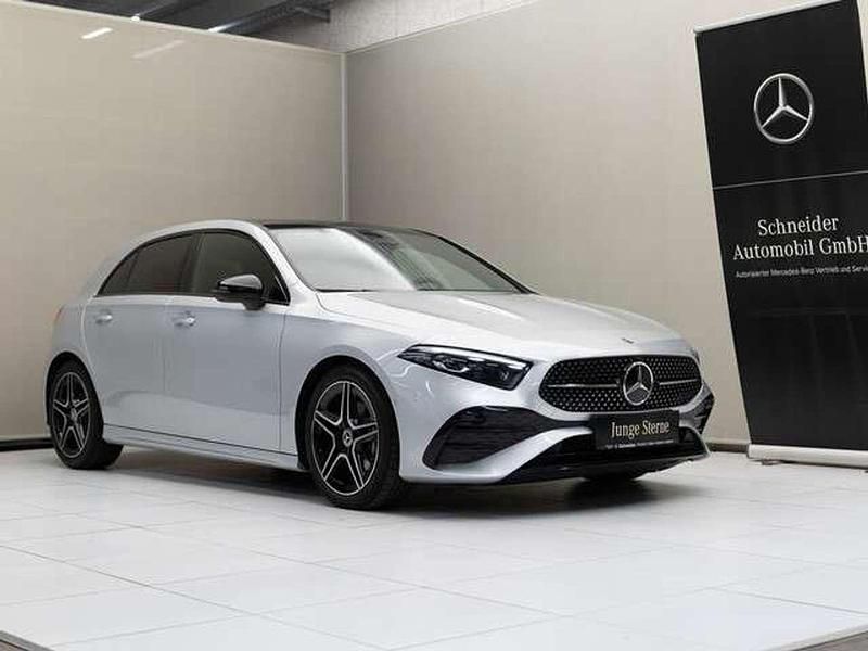Gebraucht Mercedes A200 Night 150 PS (110 kW) 2023 Silber Limousine
