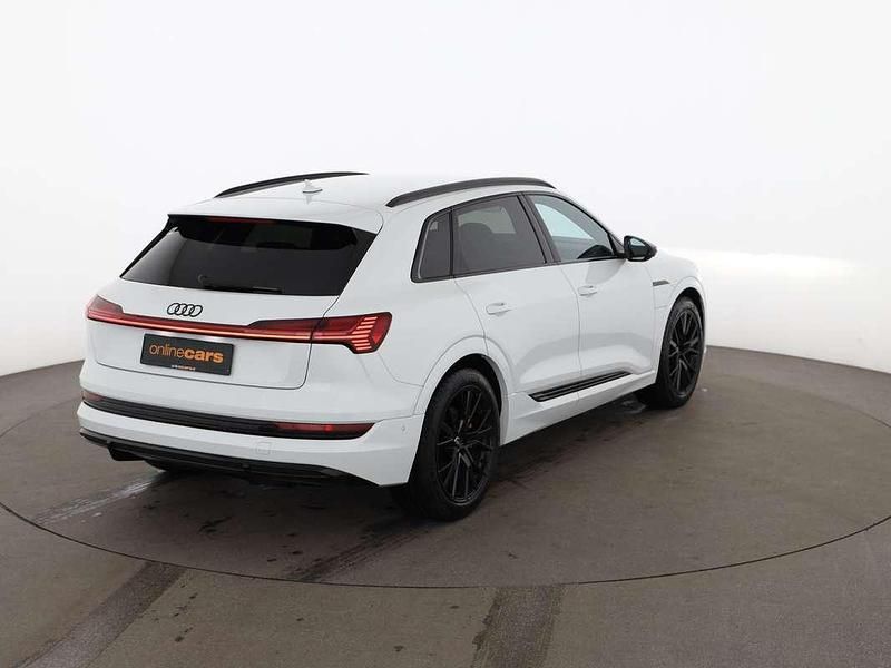 Gebraucht Audi e-tron S-Line 230 kW (313 PS) 2022 Weiß SUV