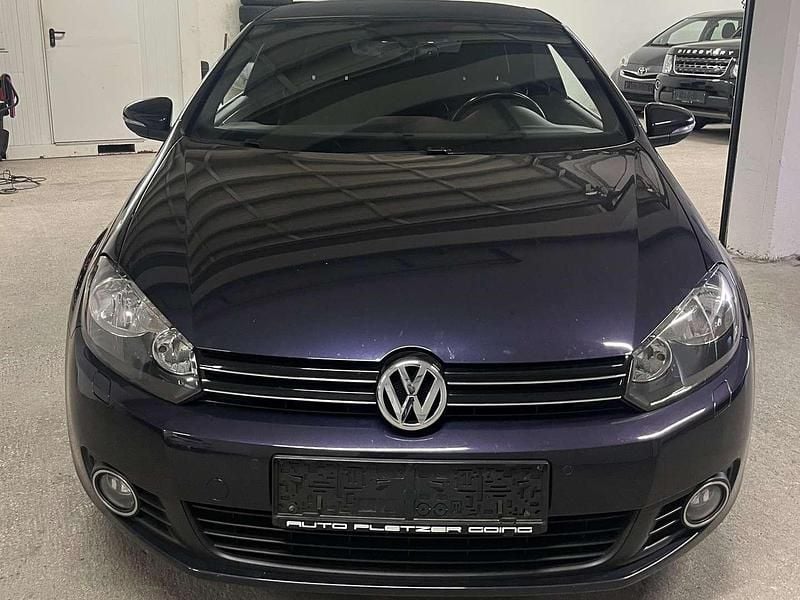 Gebraucht VW Golf Basis 105 PS (77 kW) 2011 Violett Cabrio