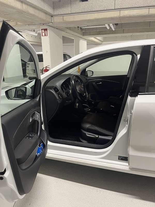 Gebraucht VW Polo Comfortline 90 PS (66 kW) 2015 Limousine