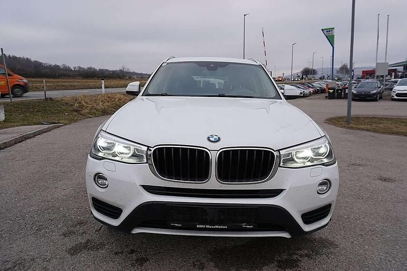 Weiß Gebraucht 2016 BMW X3 Advantage SUV | € 10.490 - Bild 1/4