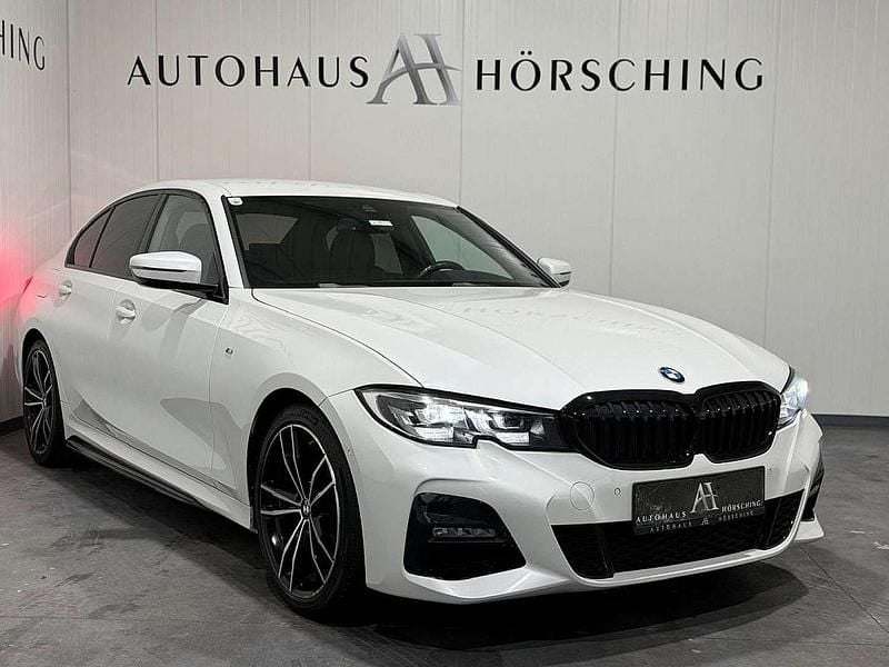Weiß Gebraucht 2019 BMW 320 M Sport Limousine | € 26.999 (Superpreis) - Bild 1/4