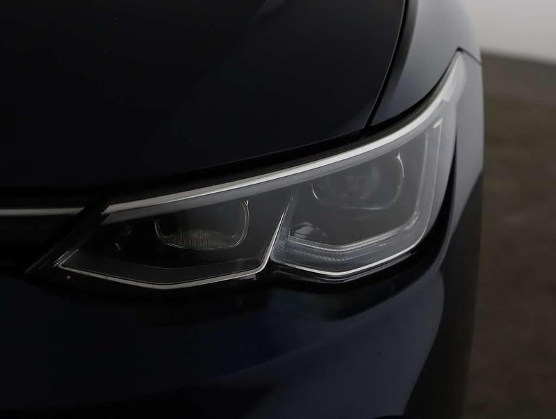 Gebraucht VW Golf VIII Life 116 PS (85 kW) 2020 Blau Limousine