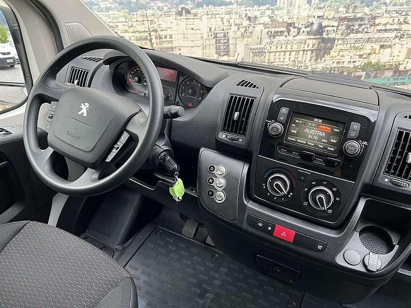 Gebraucht Peugeot Boxer 100 kW (136 PS) 2022 Weiß Van