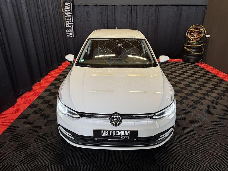 Gebraucht VW Golf VIII Life 116 PS (85 kW) 2021 Limousine