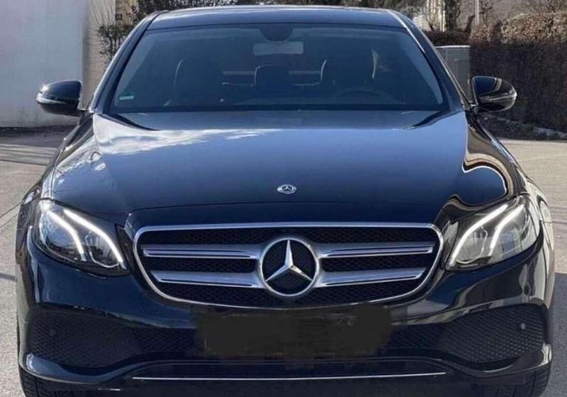Gebraucht 2018 Mercedes E200 Avantgarde Limousine | € 26.499 (Fairer Preis) - Bild 1/4