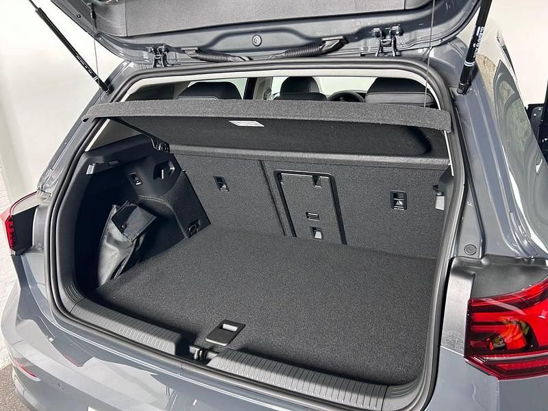 Gebraucht VW Golf VIII 204 PS (150 kW) 2025 Mittelgrau  metallic Limousine