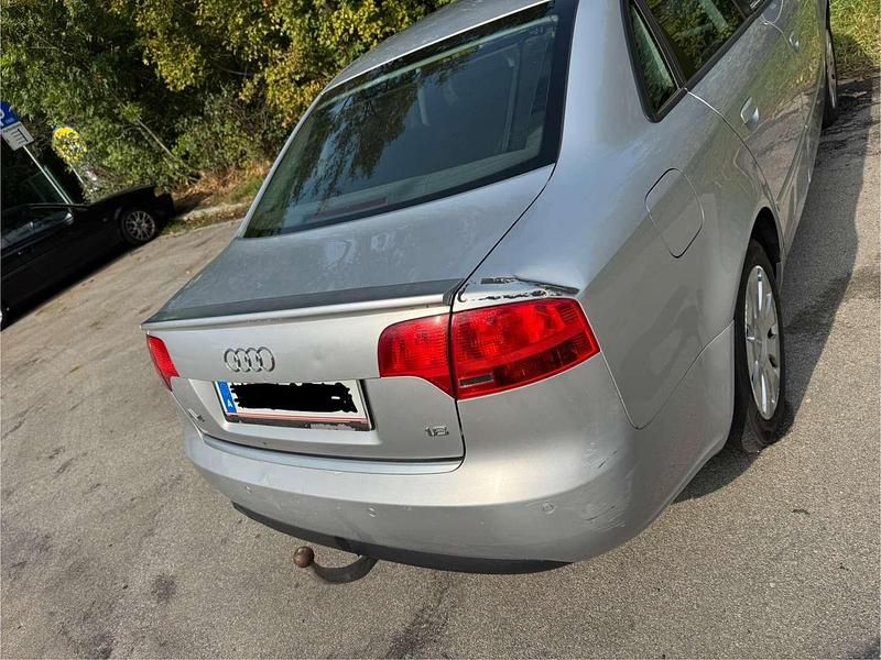Gebraucht Audi A4 102 PS (75 kW) 2007 Silber Limousine