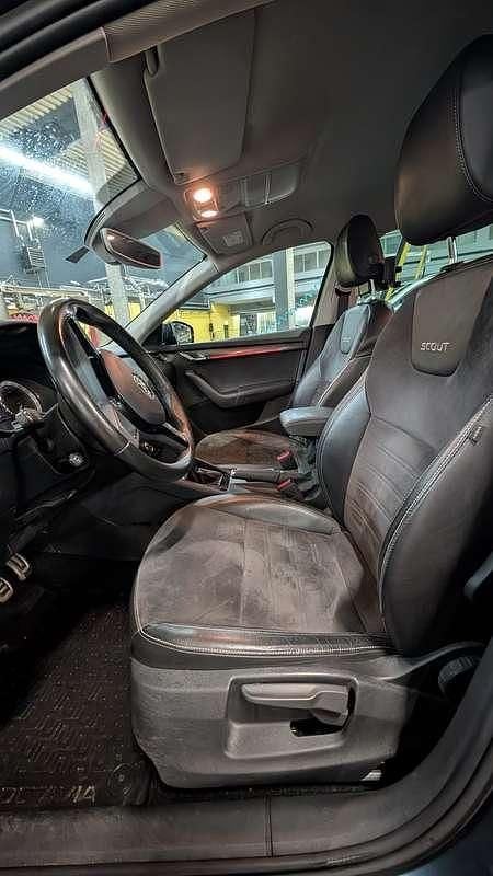 Gebraucht Skoda Octavia Scout 150 PS (110 kW) 2017 Grau Kombi