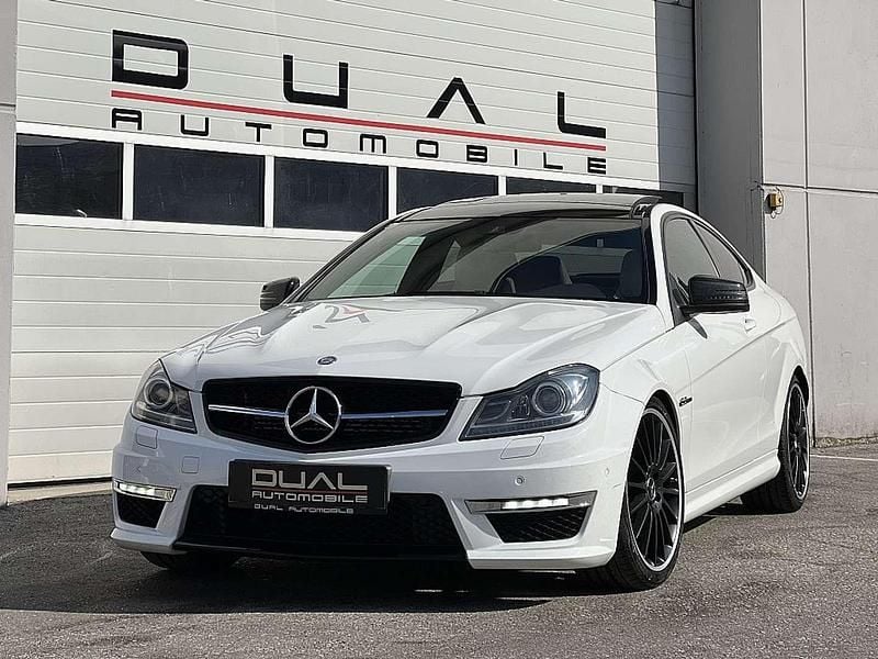 Weiß Gebraucht 2012 Mercedes C63 AMG AMG Coupé | € 49.900 - Bild 1/4