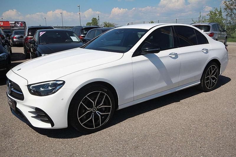 Gebraucht Mercedes E300 AMG line 194 PS (142 kW) 2022 Weiß Limousine