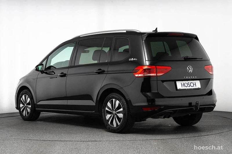Gebraucht VW Touran Comfortline 150 PS (110 kW) 2025 Schwarz Van / Kleinbus