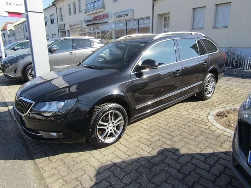 Gebraucht Skoda Superb 170 PS (125 kW) 2013 Schwarz Kombi