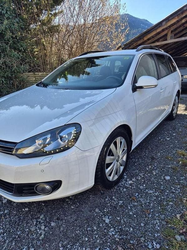Gebraucht VW Golf VII 105 PS (77 kW) 2012 Limousine