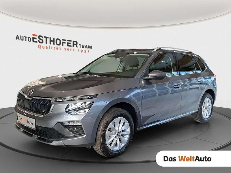 Mittelgrau metallic Gebraucht 2025 Skoda Kamiq Selection SUV | € 26.980 (Etwas zu teuer) - Bild 1/4