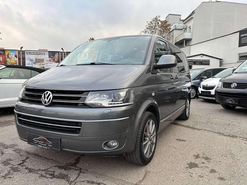 Gebraucht VW Multivan Highline 179 PS (131 kW) 2013 Grau Van