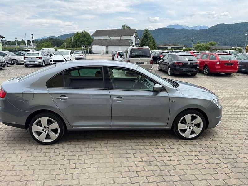Gebraucht Seat Toledo Style 105 PS (77 kW) 2013 Blau Limousine