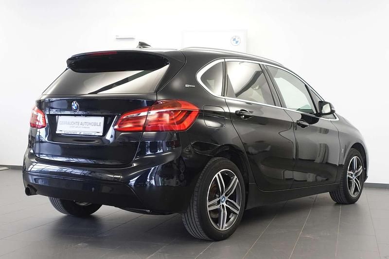 Gebraucht BMW 225 Sport Line 136 PS (100 kW) 2017 Schwarz Limousine
