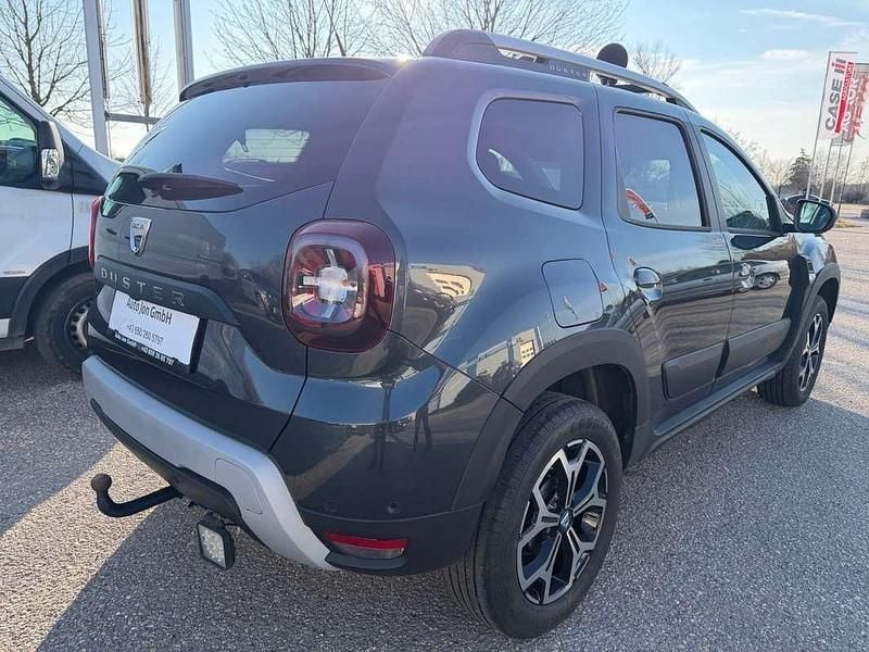 Gebraucht Dacia Duster Celebration 116 PS (85 kW) 2021 Grau SUV