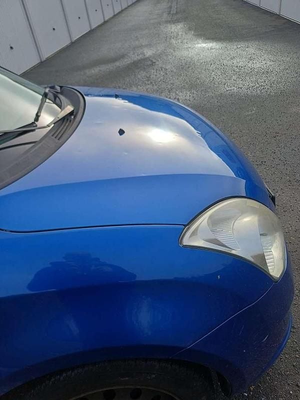 Blau Gebraucht 2006 Suzuki Swift GL Limousine | € 1.200 (Fairer Preis) - Bild 1/4