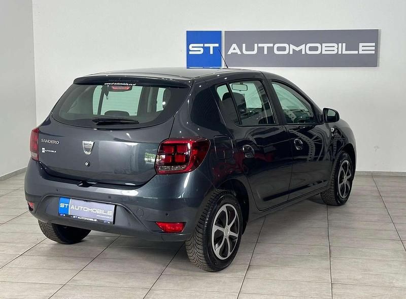 Gebraucht Dacia Sandero Essentiel 75 PS (55 kW) 2020 Grau Kleinwagen