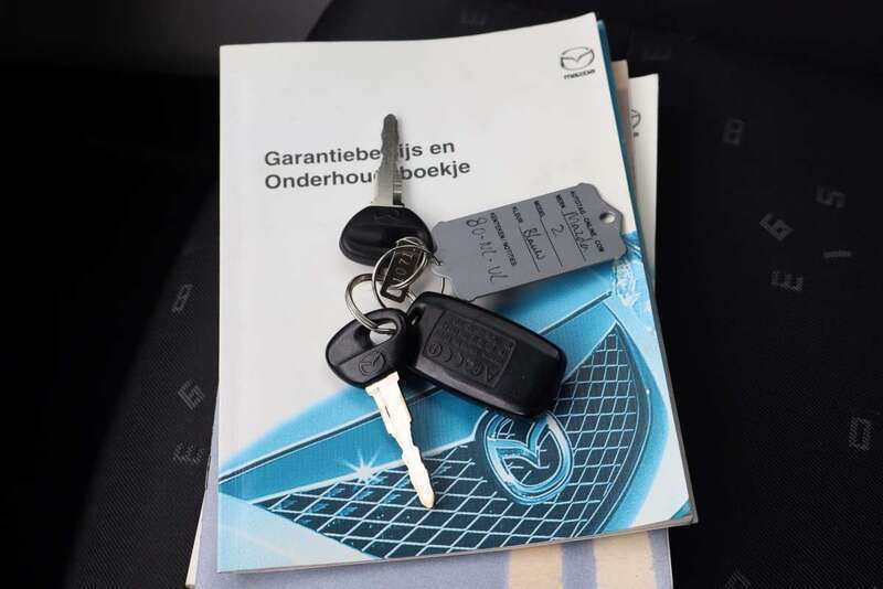 Gebraucht Mazda 2 Exclusive 80 PS (58 kW) 2003 Blau Van / Kleinbus