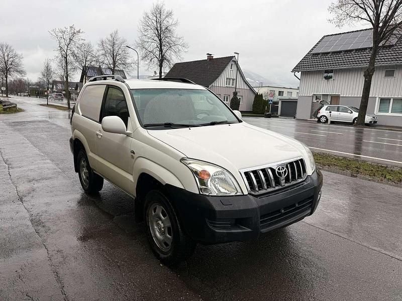 Gebraucht Toyota Land Cruiser 163 PS (119 kW) 2006 Weiß SUV