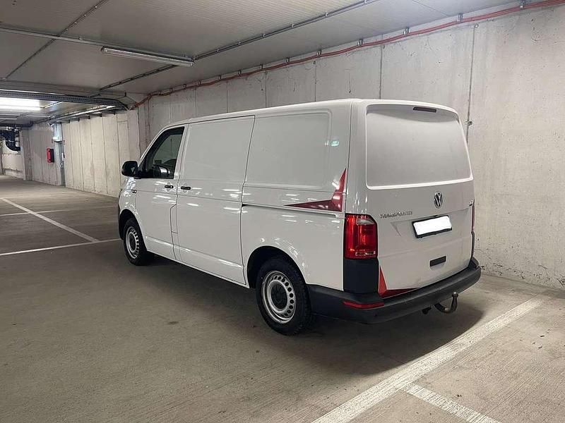 Gebraucht VW T6 Trendline 150 PS (110 kW) 2015 Weiß Van