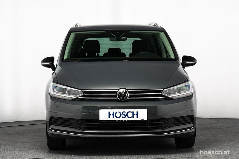 Gebraucht VW Touran Comfortline 150 PS (110 kW) 2025 Grau Van / Kleinbus