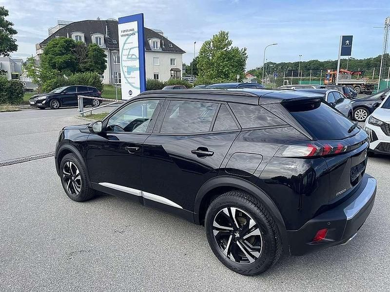 Gebraucht Peugeot 2008 Allure 131 PS (96 kW) 2022 Schwarz SUV
