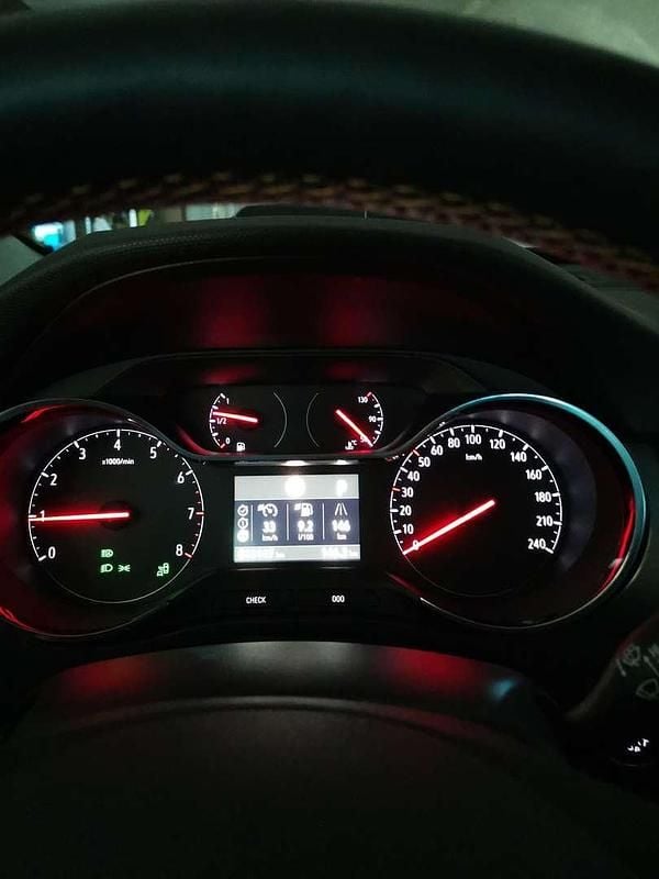 Gebraucht Opel Crossland X Ultimate 110 PS (80 kW) 2019 Blau SUV