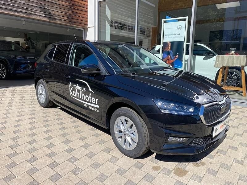 Neu Skoda Fabia Selection 80 PS (58 kW) 2025 Schwarz  metallicperleffektno Kleinwagen