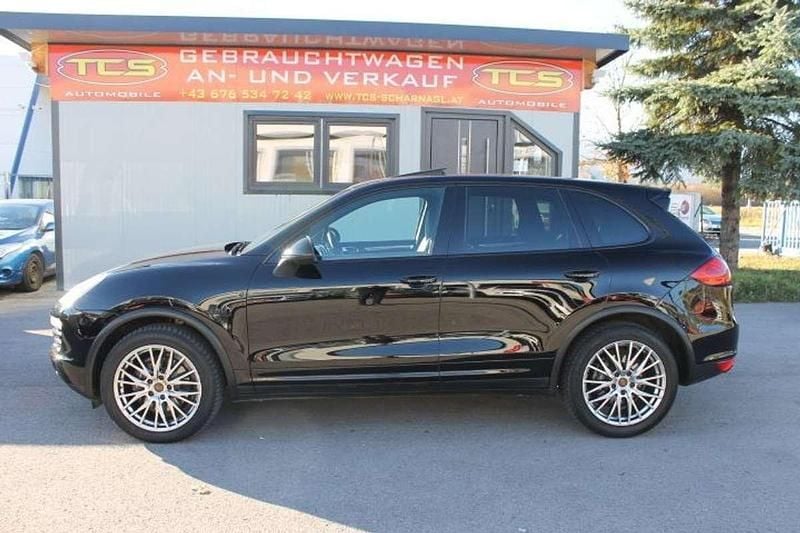 Gebraucht Porsche Cayenne 245 PS (180 kW) 2012 Schwarz SUV