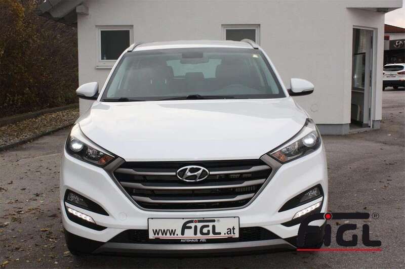 Weiß Gebraucht 2016 Hyundai Tucson GO! SUV | € 16.990 - Bild 1/4