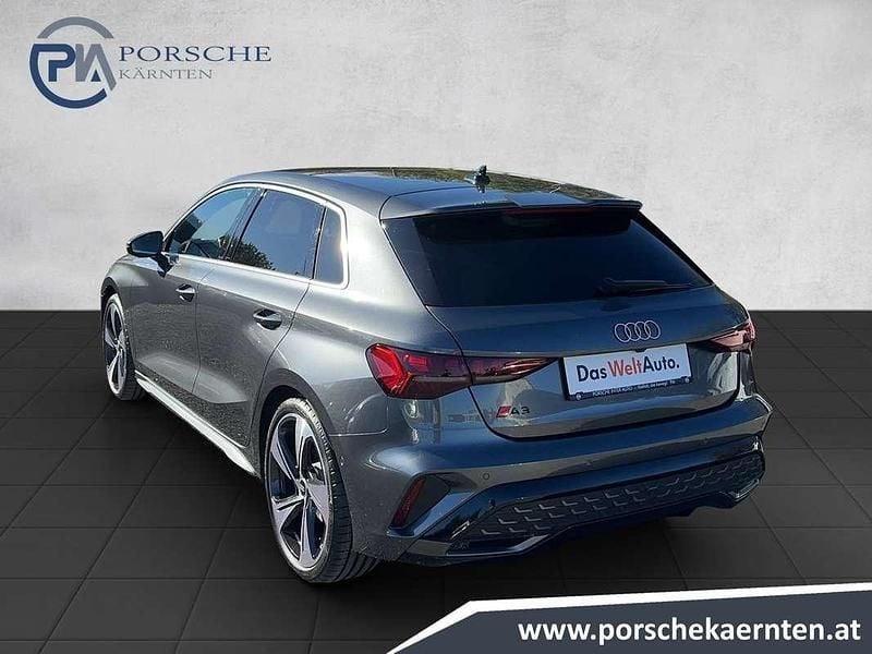 Gebraucht Audi A3 S-Line 150 PS (110 kW) 2024 Grau Limousine