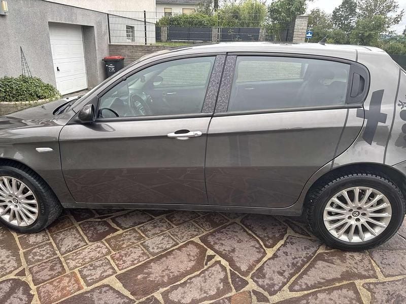 Gebraucht Alfa Romeo 147 120 PS (88 kW) 2009 Kleinwagen