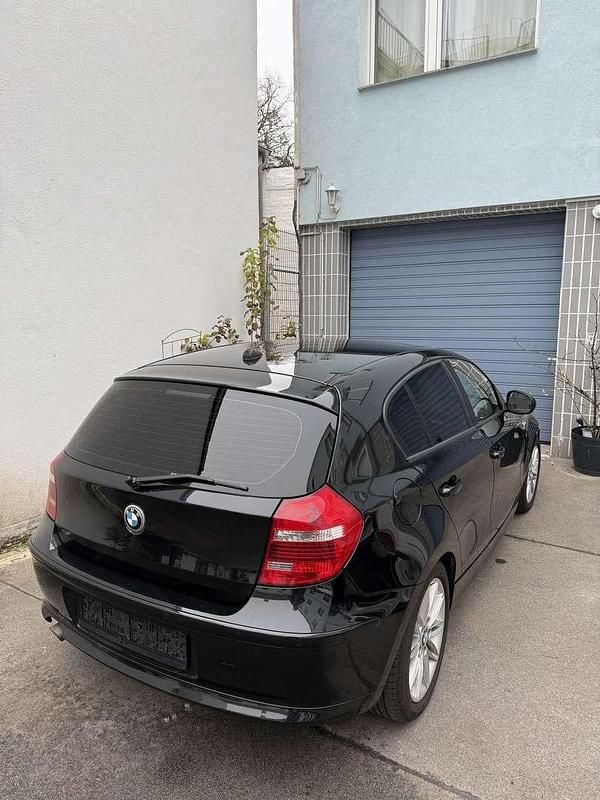 Gebraucht BMW 116 M Sport 116 PS (85 kW) 2010 Schwarz Kleinwagen