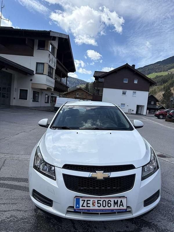 Gebraucht Chevrolet Cruze LS 120 PS (88 kW) 2012 Limousine
