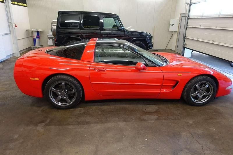 Gebraucht Corvette C5 344 PS (253 kW) 1998 Rot Coupé