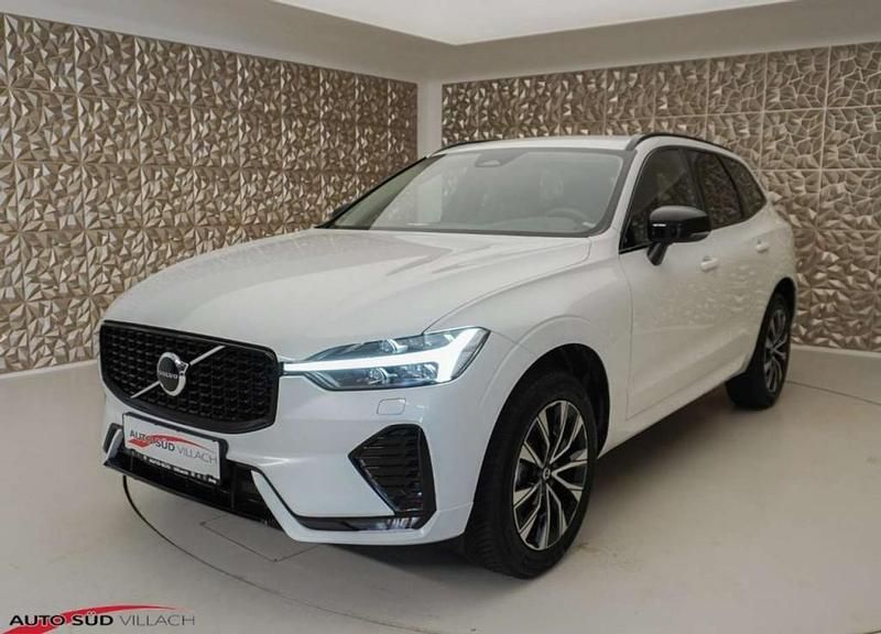 Gebraucht Volvo XC60 Plus 196 PS (144 kW) 2024 Weiß SUV