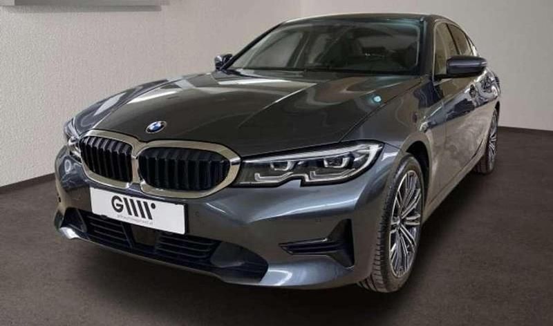 Gebraucht BMW 320 190 PS (139 kW) 2019 Limousine